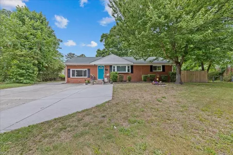 1033 Baker Rd, Virginia Beach, VA 23455