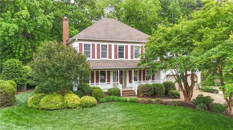 106 Millers Cove Rd, Newport News, VA 23602