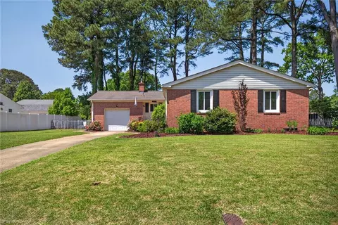 773 Summerset Ln, Virginia Beach, VA 23452