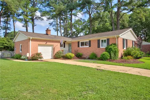 773 Summerset Ln, Virginia Beach, VA 23452