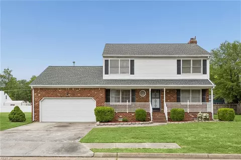13 Wooded Hill Dr, Hampton, VA 23669
