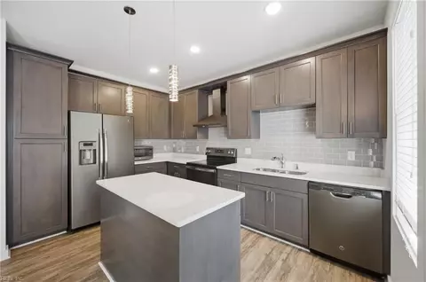 7922 Shore Dr #307, Norfolk, VA 23518