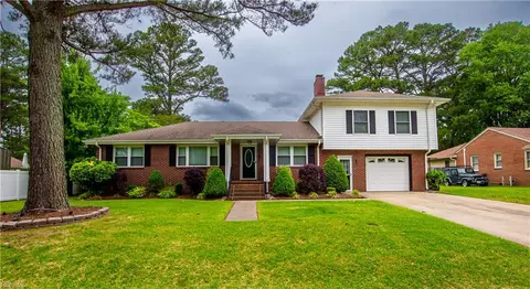 2645 Janson Dr, Chesapeake, VA 23321