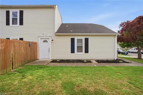 832 Chimney Hill Pw Pkwy, Virginia Beach, VA 23462