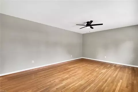 Living - 59 Buffalo Dr, Hampton, VA 23664 photo 6 of 6