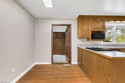 Entry Way - 59 Buffalo Dr, Hampton, VA 23664 photo 1 of 1