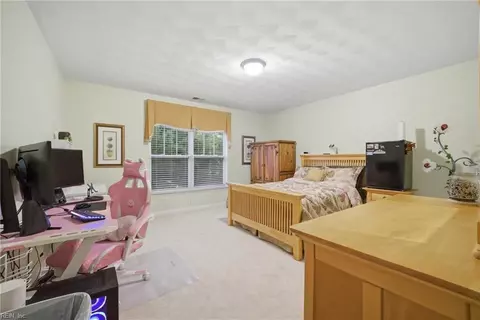 Bedroom - 1717 Briarfield Rd, Hampton, VA 23669 photo 4 of 9