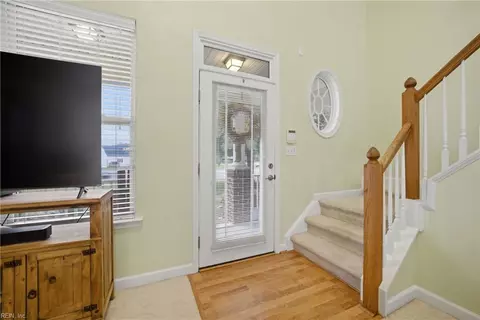 Entry Way - 1717 Briarfield Rd, Hampton, VA 23669 photo 2 of 6