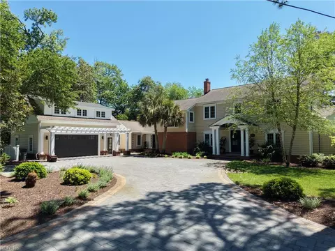 502 W Holly Rd, Virginia Beach, VA 23451