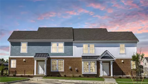 1011 Robinson Rd #5B, Suffolk, VA 23434