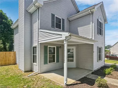 Exterior - 2 Northcutt Dr, Hampton, VA 23664 photo 2 of 9