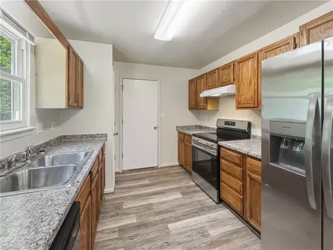 Kitchen - 2 Northcutt Dr, Hampton, VA 23664 photo 1 of 3