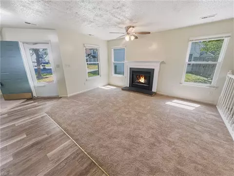 Living - 2 Northcutt Dr, Hampton, VA 23664 photo 5 of 5