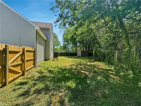 Exterior - 2 Northcutt Dr, Hampton, VA 23664 photo 7 of 9
