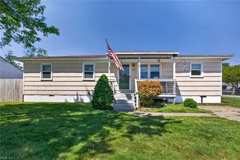 820 Henry Ave, Chesapeake, VA 23323