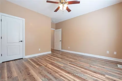 Bedroom - 732 Washington Dr, Chesapeake, VA 23322 photo 2 of 5