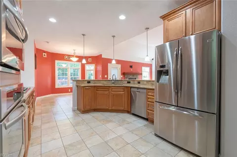 Kitchen - 732 Washington Dr, Chesapeake, VA 23322 photo 2 of 5