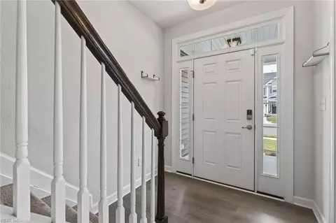 Entry Way - 34 E Berkley Dr, Hampton, VA 23663 photo 1 of 7