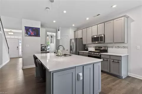 Kitchen - 34 E Berkley Dr, Hampton, VA 23663 photo 1 of 3