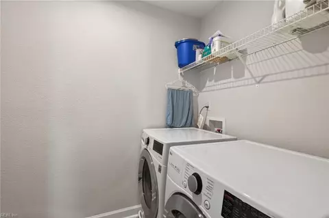 Other - 34 E Berkley Dr, Hampton, VA 23663 photo 4 of 8