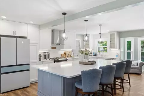3618 Point Elizabeth Dr, Chesapeake, VA 23321