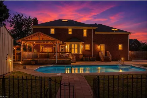 3618 Point Elizabeth Dr, Chesapeake, VA 23321