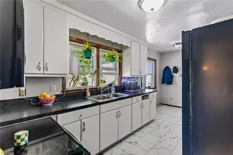 Kitchen - 20 Briar Dr, Hampton, VA 23661 photo 1 of 2