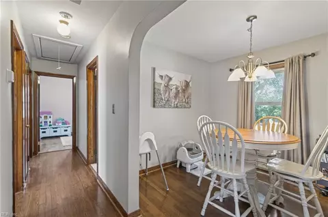 Entry Way - 20 Briar Dr, Hampton, VA 23661 photo 1 of 2