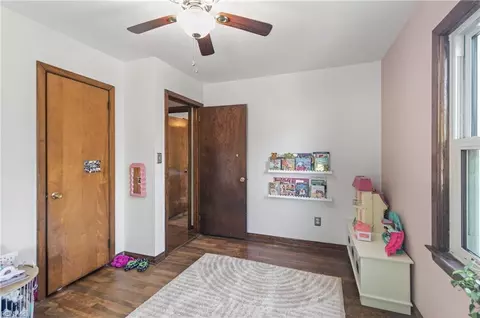 Bedroom - 20 Briar Dr, Hampton, VA 23661 photo 2 of 3