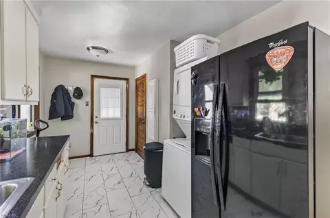 Other - 20 Briar Dr, Hampton, VA 23661 photo 3 of 7
