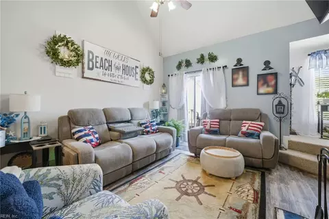 867 Little Bay Ave #3, Norfolk, VA 23503