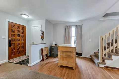 Entry Way - 14 Quinn St, Hampton, VA 23669 photo 1 of 2