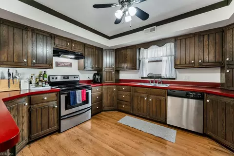 Kitchen - 14 Quinn St, Hampton, VA 23669 photo 3 of 4