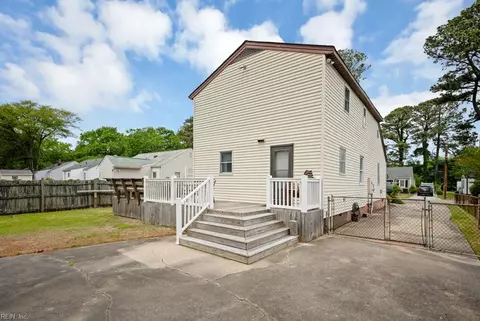 Exterior - 14 Quinn St, Hampton, VA 23669 photo 10 of 12