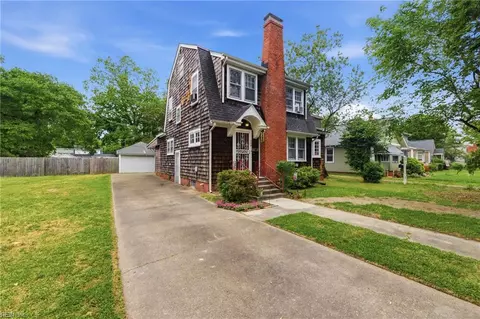 Exterior - 154 Alleghany Rd, Hampton, VA 23661 photo 2 of 16
