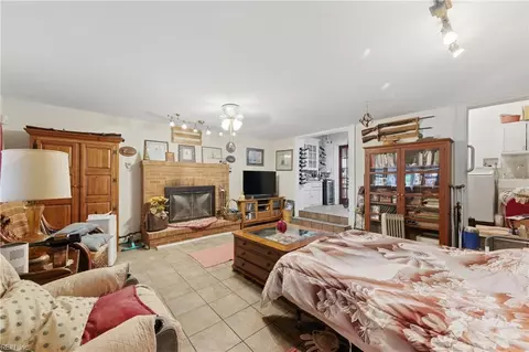 Other - 154 Alleghany Rd, Hampton, VA 23661 photo 3 of 14