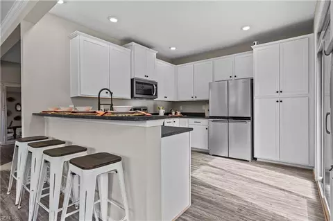 Kitchen - 1509 Watermark Way #1509, Hampton, VA 23666 photo 1 of 2