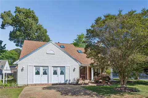 867 Belvoir Cir, Newport News, VA 23608