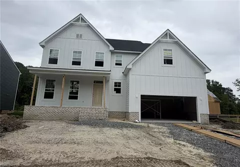 13 Valmoore Dr, Poquoson, VA 23662