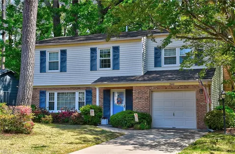 540 Royal Palm Dr, Virginia Beach, VA 23452