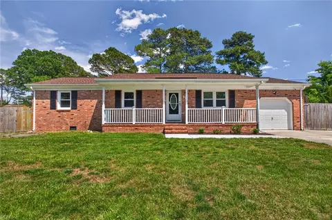 513 Corapeake Dr, Chesapeake, VA 23322