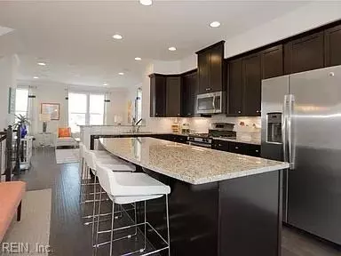 655 Mill Creek Pw Pkwy, Chesapeake, VA 23323