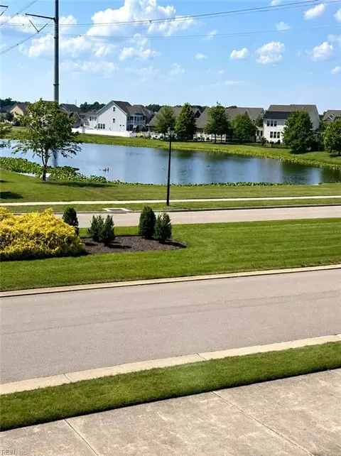 655 Mill Creek Pw Pkwy, Chesapeake, VA 23323