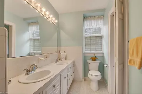 Bath - 1103 Pine Valley Dr, Suffolk, VA 23434 photo 1 of 6