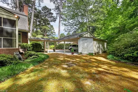 Exterior - 1103 Pine Valley Dr, Suffolk, VA 23434 photo 4 of 7