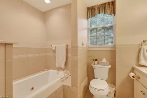 Bath - 1103 Pine Valley Dr, Suffolk, VA 23434 photo 4 of 6