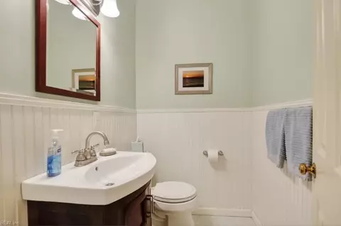Bath - 1103 Pine Valley Dr, Suffolk, VA 23434 photo 3 of 6
