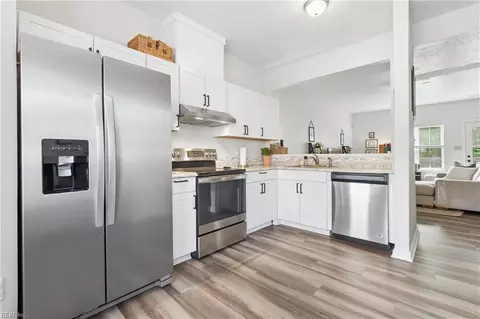 Kitchen - 323 Westview Dr, Hampton, VA 23666 photo 1 of 2