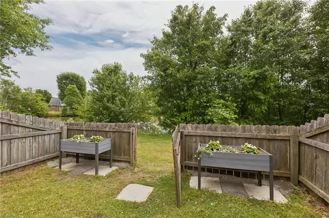 Exterior - 323 Westview Dr, Hampton, VA 23666 photo 3 of 4