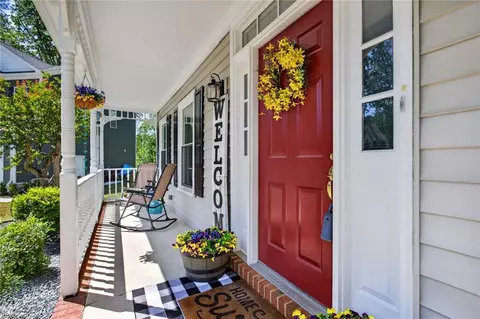 Exterior - 528 Belem Dr, Chesapeake, VA 23322 photo 4 of 12